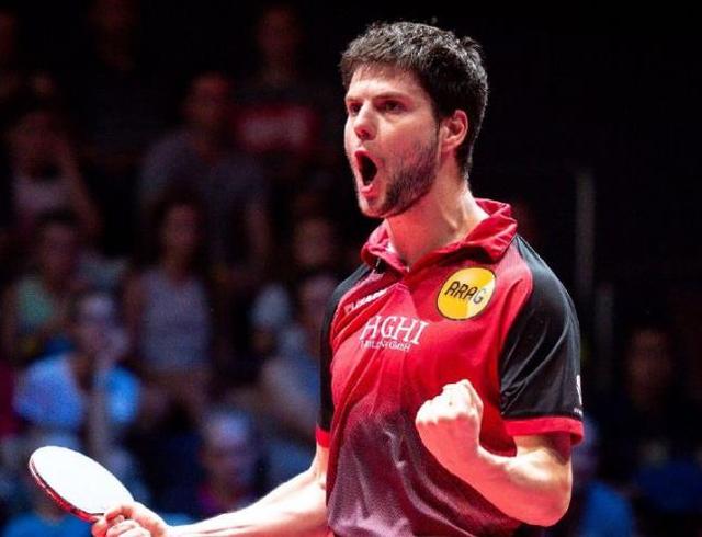 是他对比赛 是他对比赛