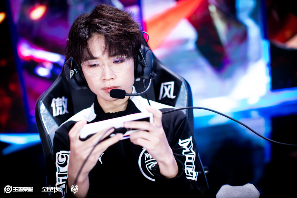 现尤为突出 现尤为突出