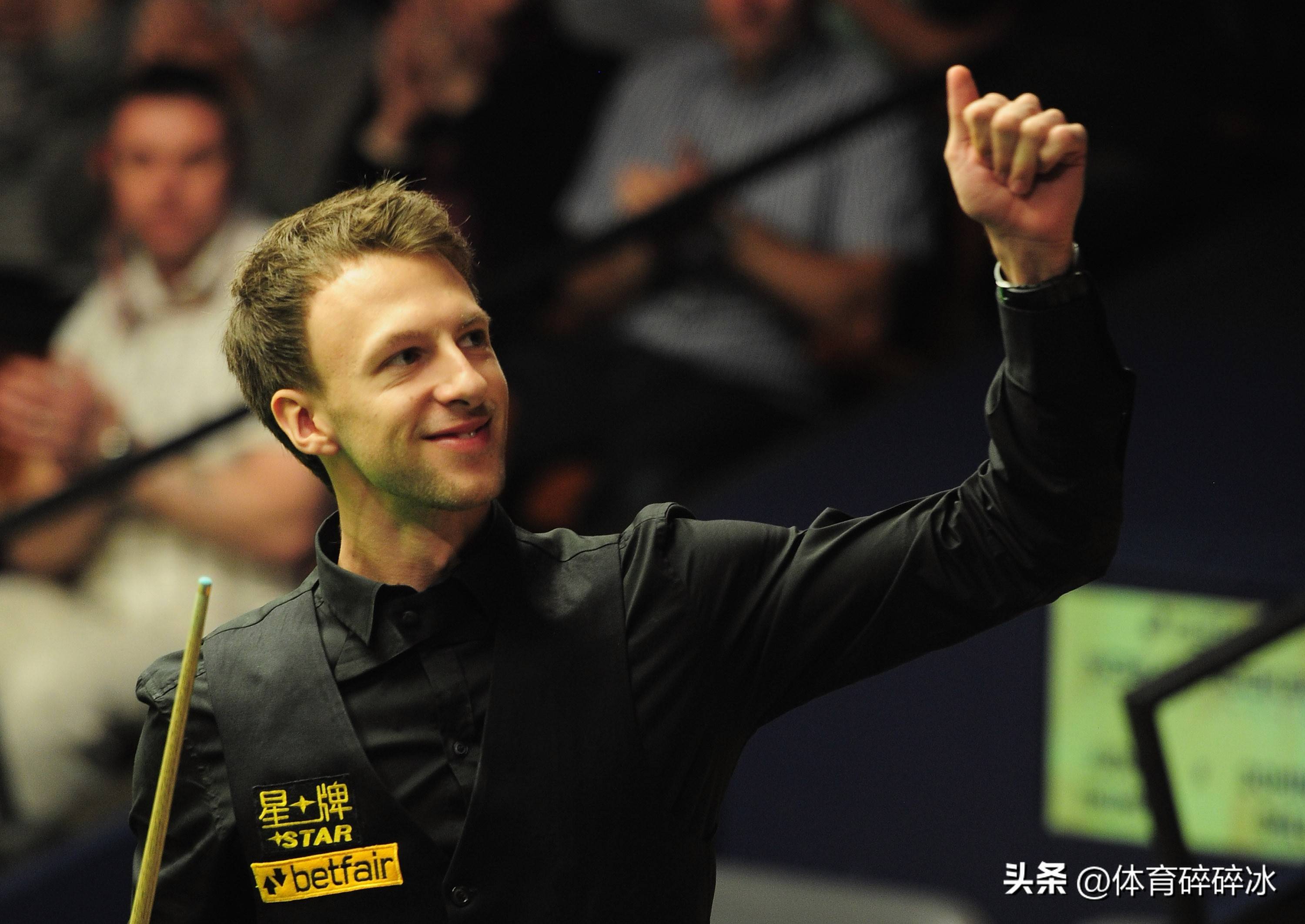 重炮任意球 重炮任意球