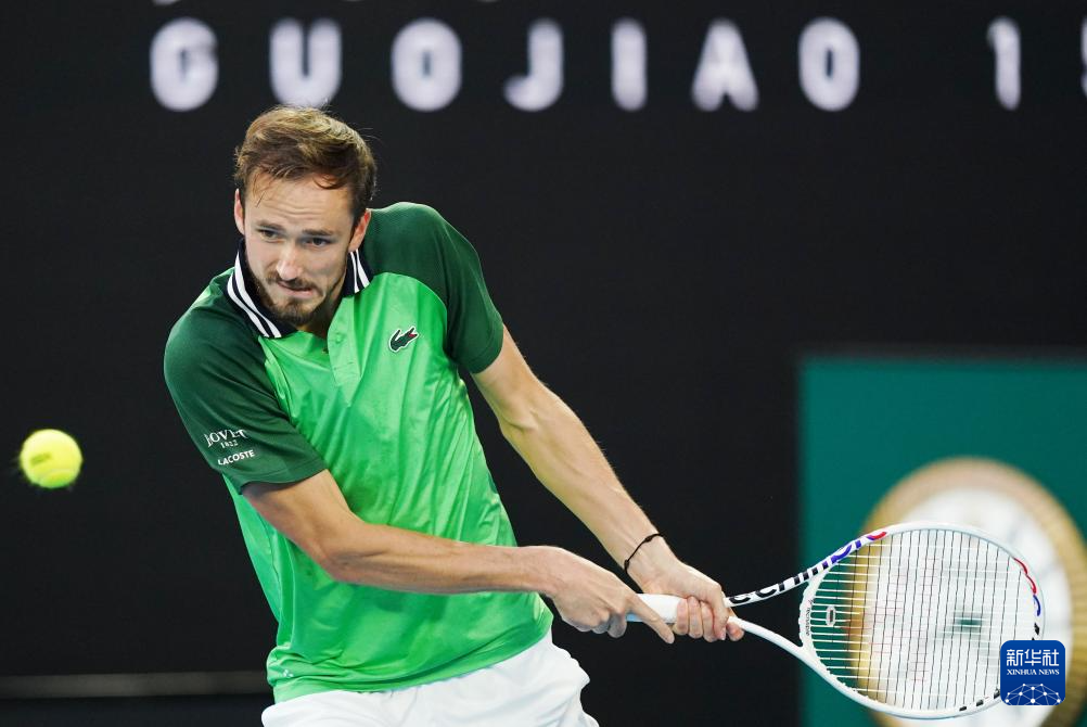 结合丰富多 结合丰富多