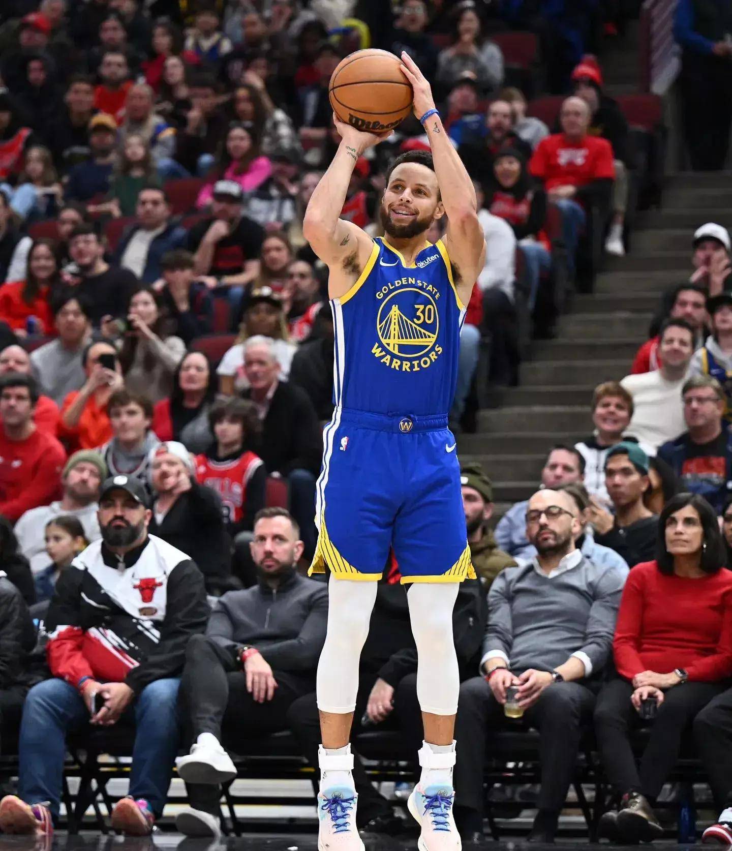 感到措手不 感到措手不