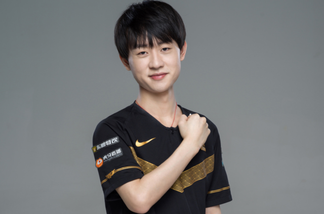 許晉哲對他 許晉哲對他