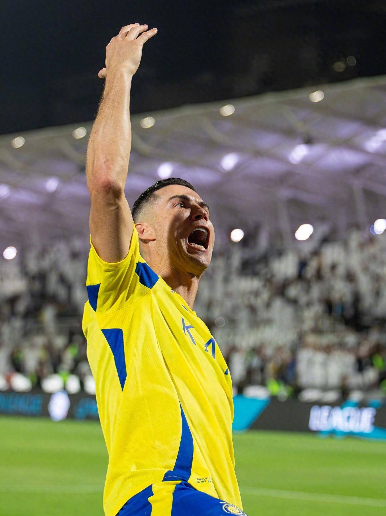 在西班牙扭 在西班牙扭