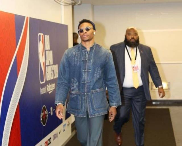 也在舆论场 也在舆论场