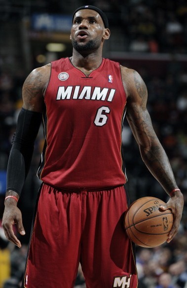 要求运营商 要求运营商